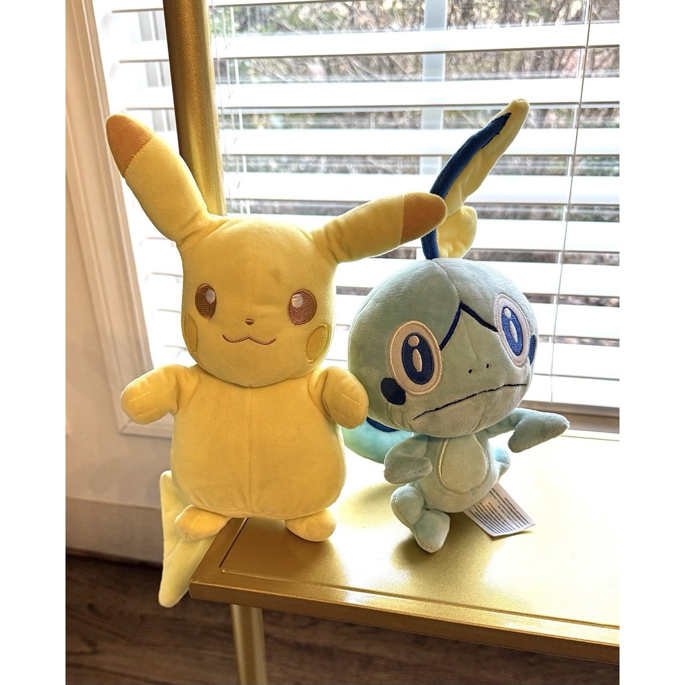 Pokémon Pikachu 8" & Pokémon Sobble- Sword Shield Water Lizard 8" Plush Set